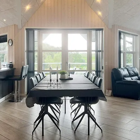 8 Person In Holiday home Roslev