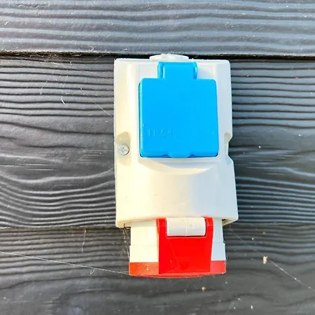 8 Person In Roslev-by Traum * Roslev