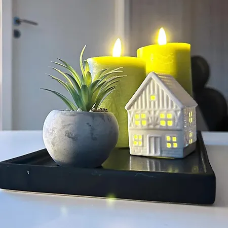 8 Person In Roslev-by Traum * Roslev