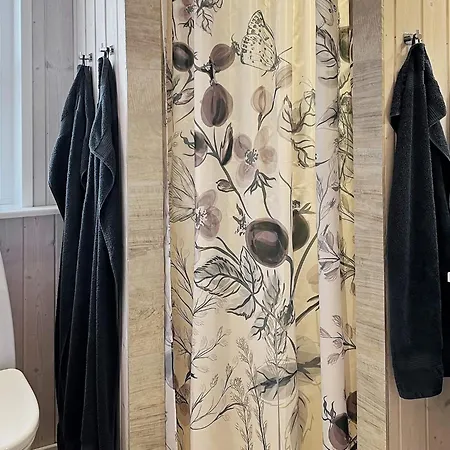 8 Person In Roslev-by Traum *